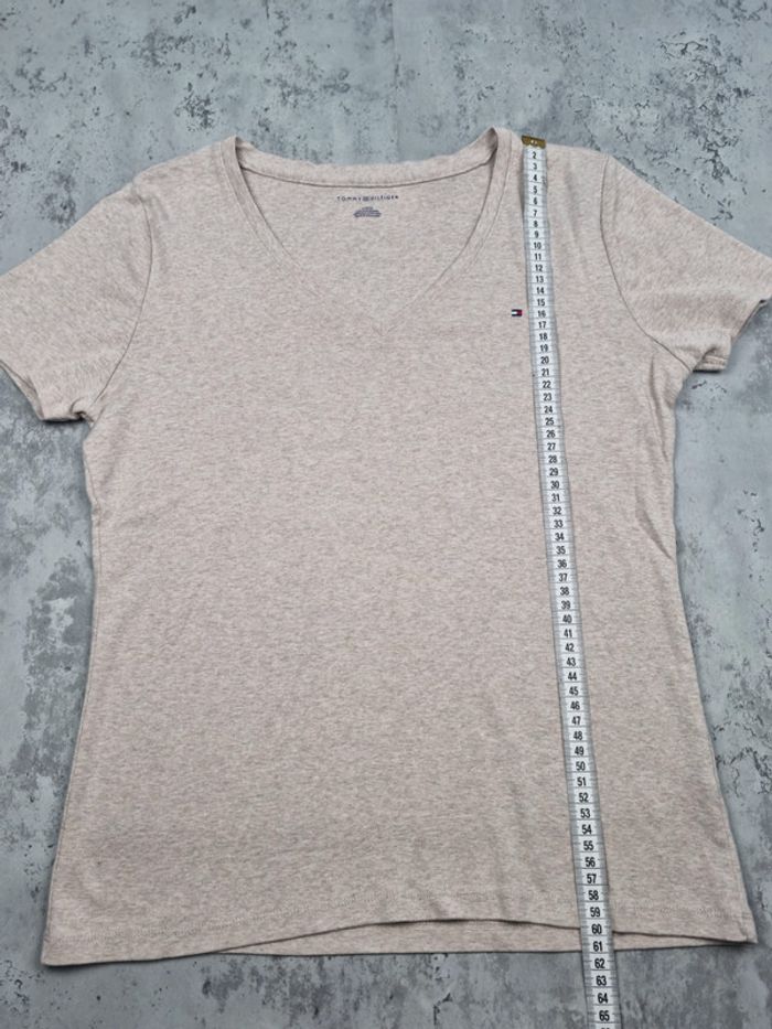 T-shirt col V Tommy Hilfiger beige chiné – Taille L Femme (mesures en photos) - photo numéro 5