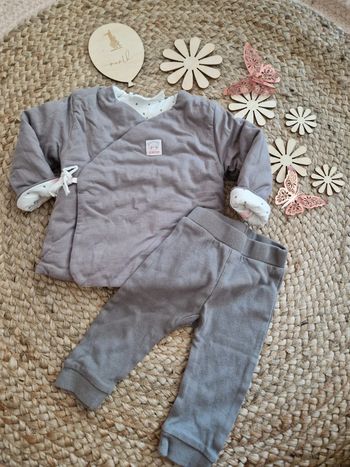 Ensemble veste molletonnée gris bébé fille 1 mois