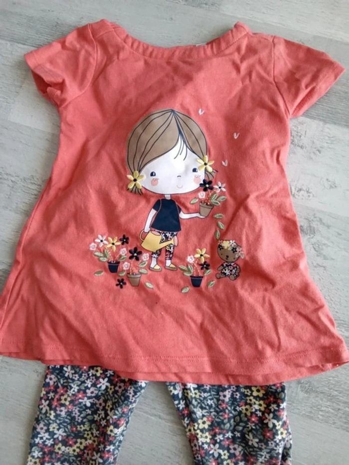 Ensemble fille, legging fleurs et teeshirt ,18 mois - photo numéro 2