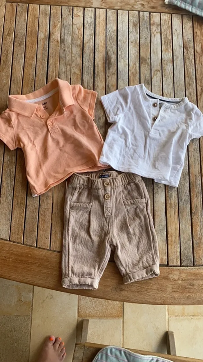 Lot pantalon + t-shirt + polo Kiabi bébé garçon - 1 mois