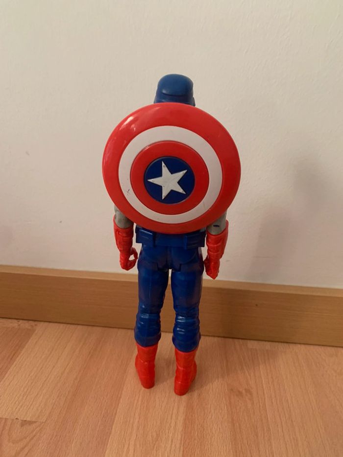 Figurine Capitaine America - photo numéro 2