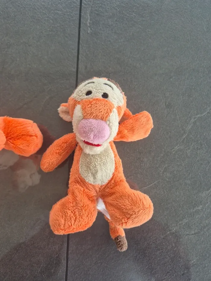 Peluche Tigrou - Disney - photo numéro 3