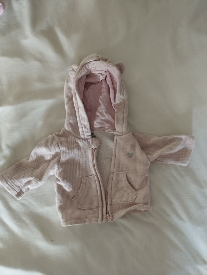 Gros lot vêtements fille 1 mois - photo numéro 8