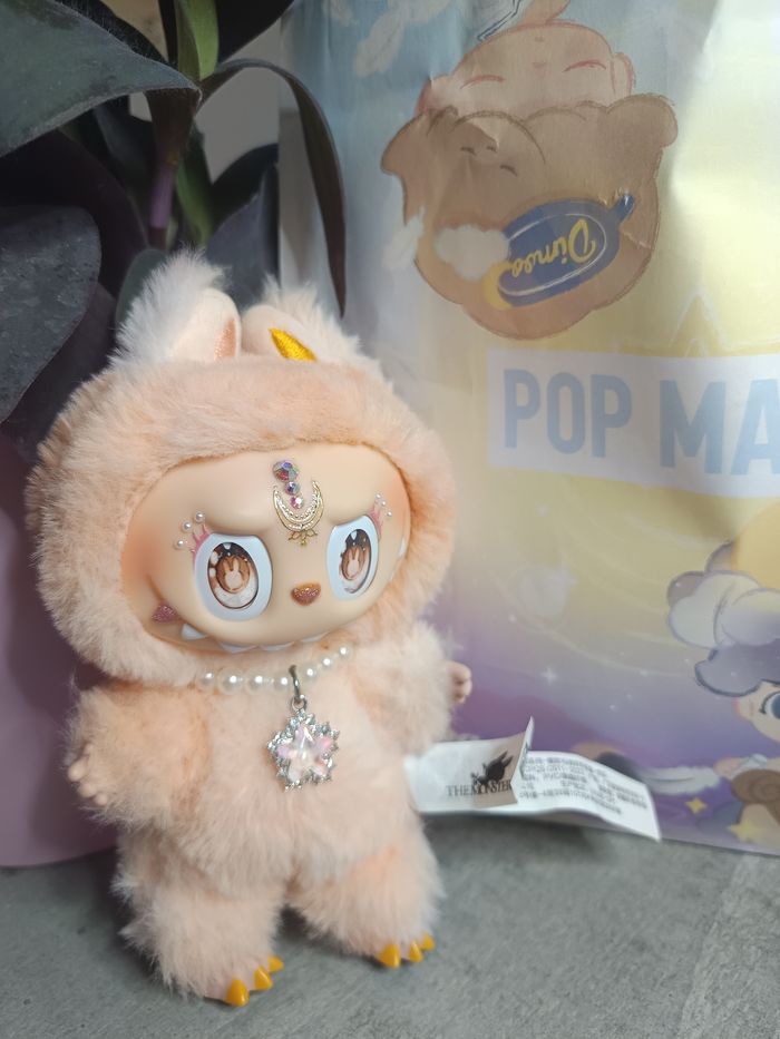 Labubu popmart - photo numéro 2