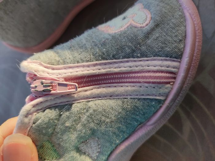 Chaussons 20 - photo numéro 3