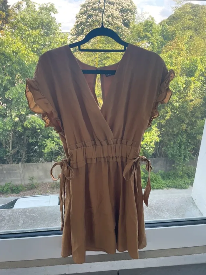 Robe marron Zara