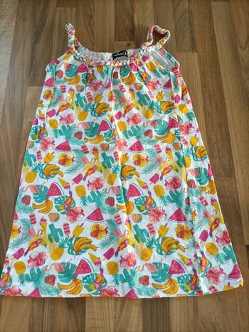 Robe blanche à motifs fruits et perroquet influx neuve 6 ans
