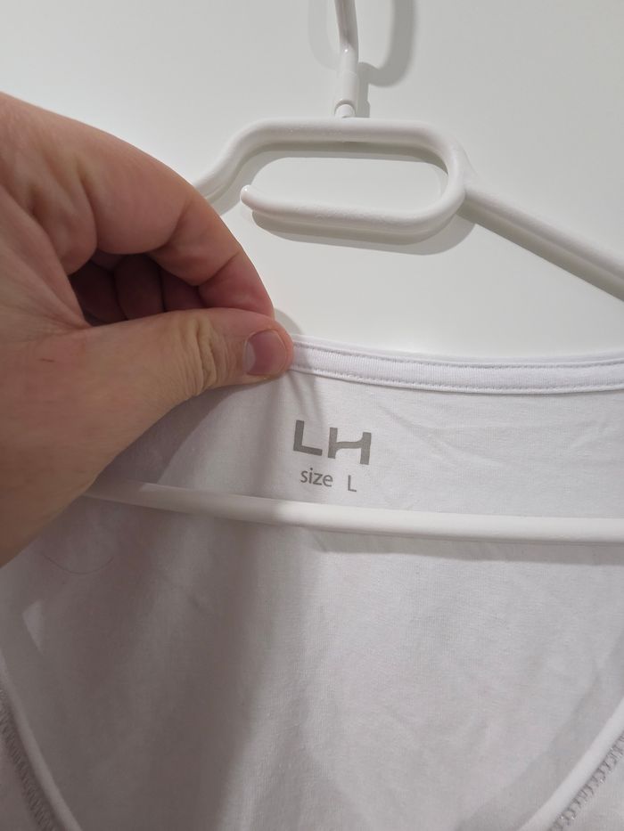 T-shirt Col V - photo numéro 2