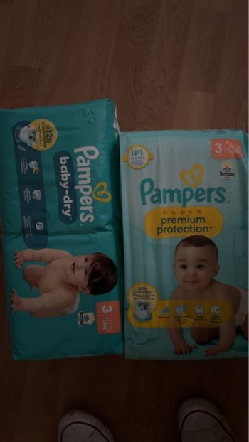Lot 2 paquet couche Pampers taille 3