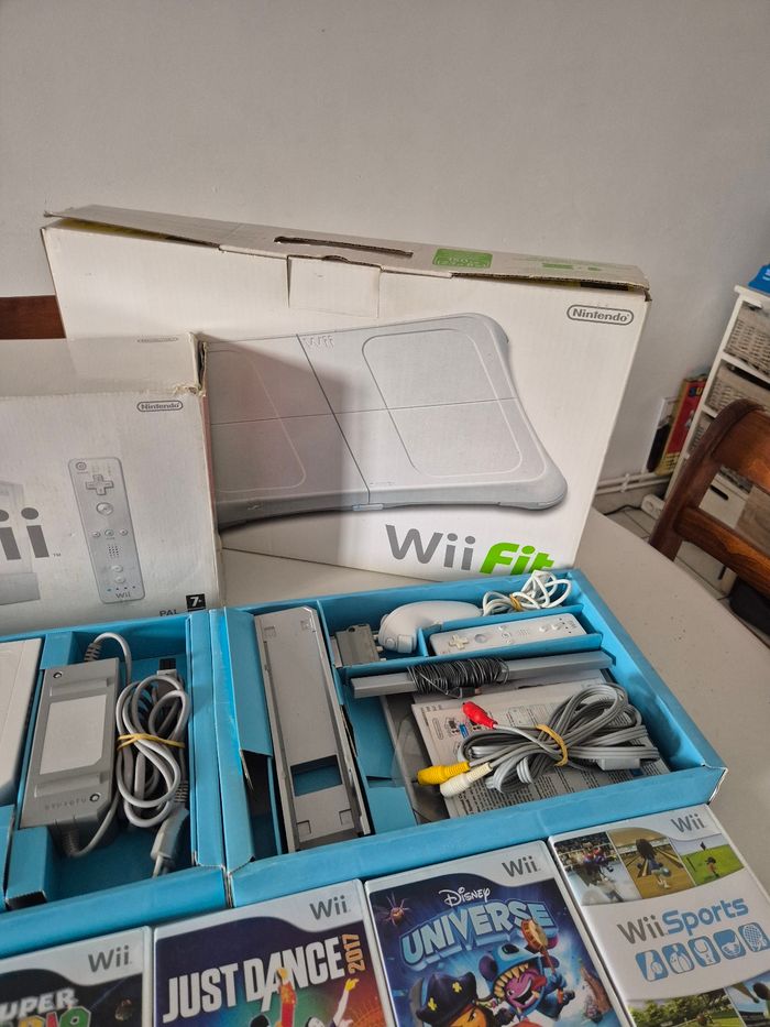 Console Nintendo wii blanche +balance board wii fit plus et jeux - photo numéro 3