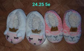 Lot 2 paire chausson p24.25