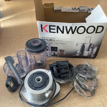 Robot Kenwood