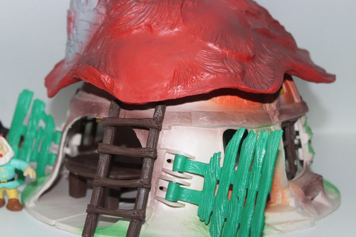 Lot Figurines  + Maison Blanche neige - Disney - photo numéro 3