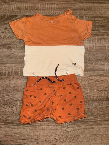 Ensemble short et tee shirt Zeeman taille 74