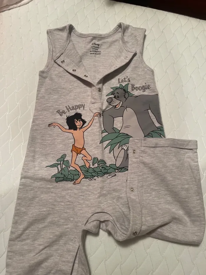 Sur pyjama Disney