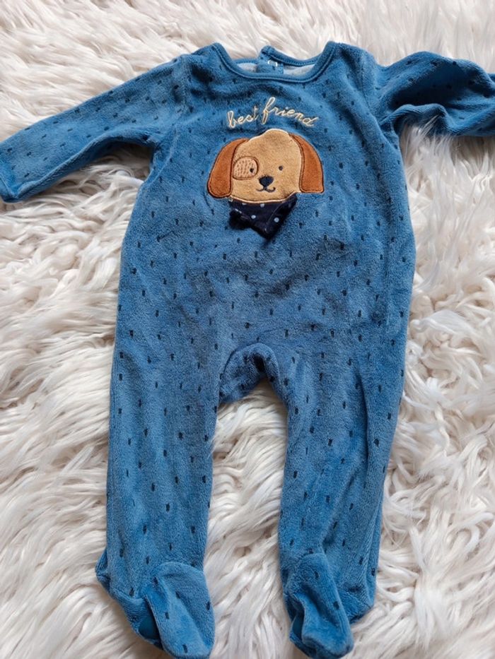 Lot Pyjamas 1 mois - photo numéro 4