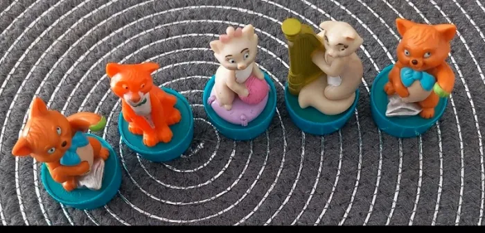5 figurines bouchons de smarties les aristochats - photo numéro 3