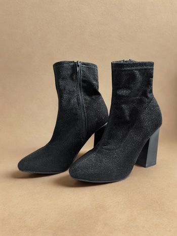 Bottines à paillettes noires