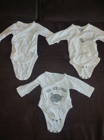 Lot de bodies 1 mois