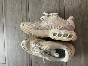 Chaussure Nike zoom pastel