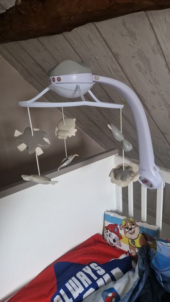 Manège bébé veilleuse
