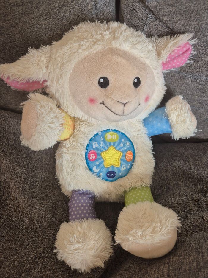 Peluche jouet bébé mouton avec bruitage