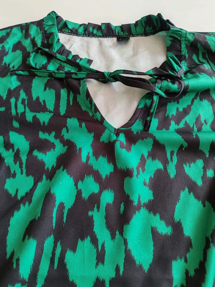 Tee-shirt femem - photo numéro 3