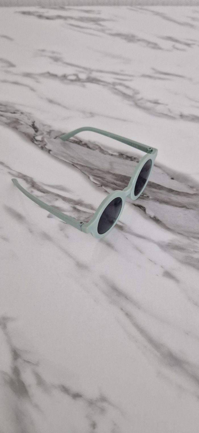 Lunettes de soleil garçon - photo numéro 3