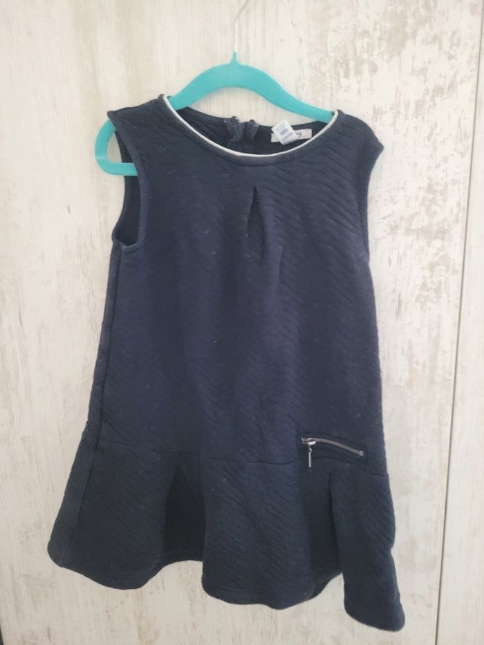 Lot robe marque okaidi 6 ans - photo numéro 4