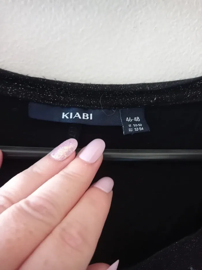 T-shirt manche courte noir pailletés avec diamants sur le devant - photo numéro 4