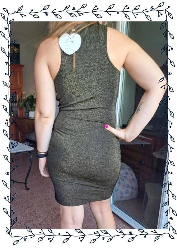 Robe de soirée à paillette - photo numéro 2
