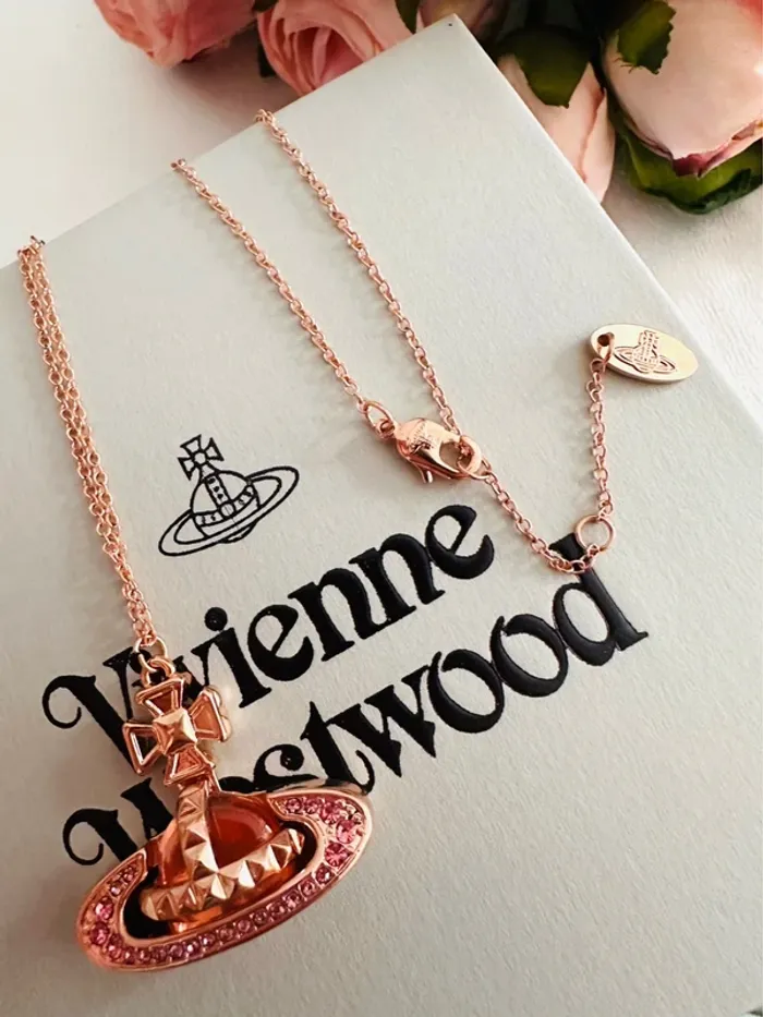 🪐Collier Vivienne Westwood Orbite rose gold & zirconiums roses - photo numéro 5