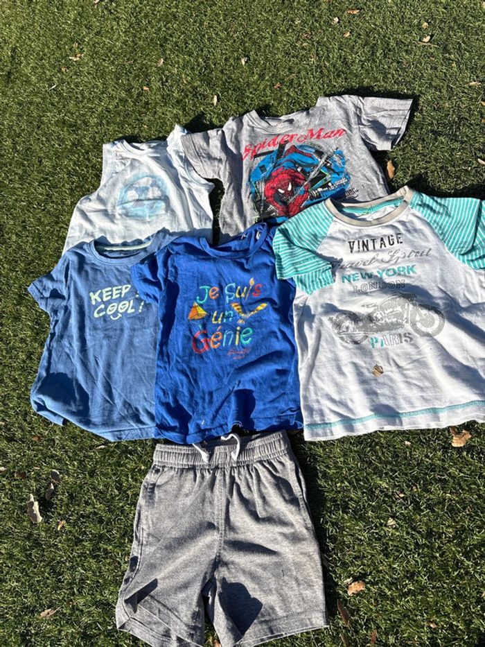 Lot de 6 vêtements en 4 ans