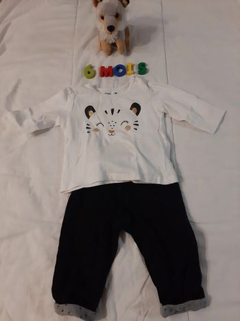 Haut tigre Gémo et Pantalon Boutchou - 6 mois