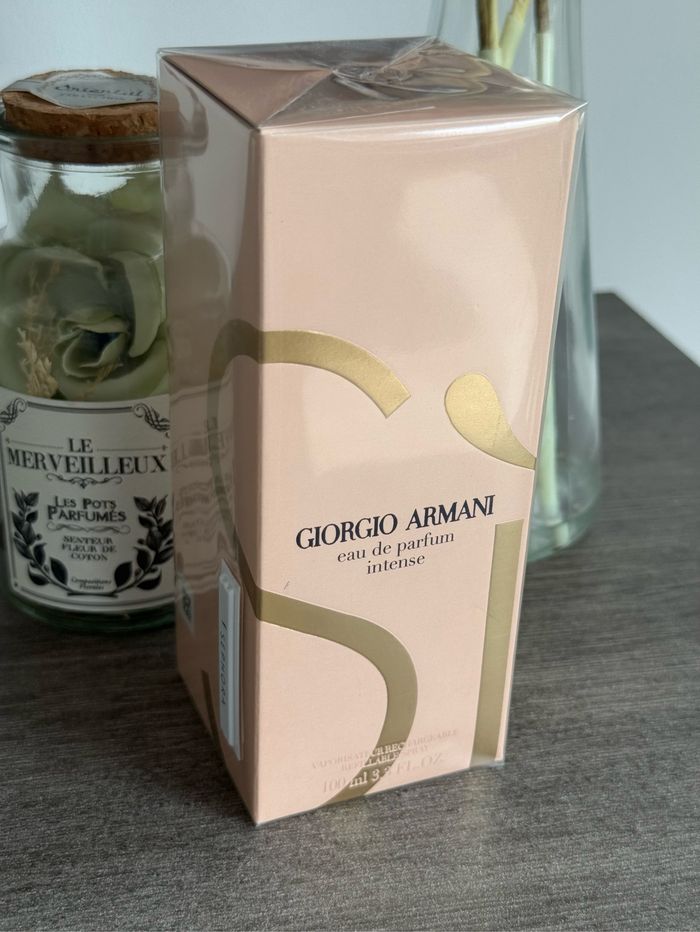 Si de Giorgio armani eau de parfum intense  100ml