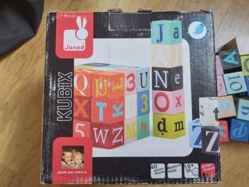 Cubes en bois alphabet lettre Janod
