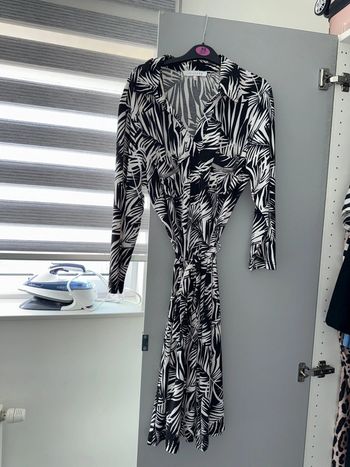 Robe midi lola liza taille 40 neuf