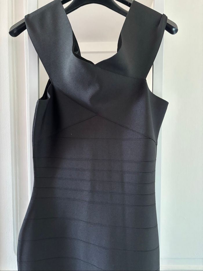 Robe bandage noire neuve - photo numéro 3