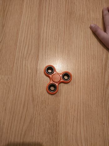 Hand spinner