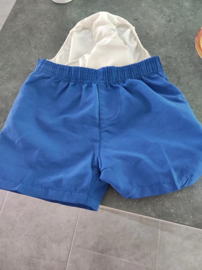 Short de bain 4 ans - photo numéro 3
