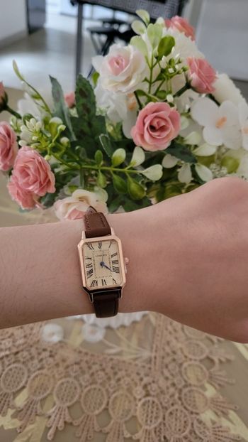 Montre femme en cuire