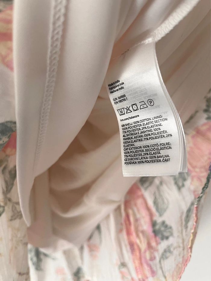 Robe dos nu tour de cou évanescente à fleurs Divided de chez H&M - photo numéro 3
