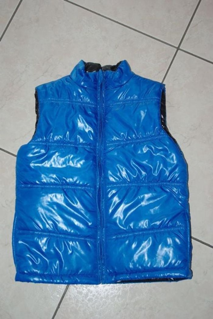 doudoune veste blouson bleu réversible en noir garçon en 10 ans