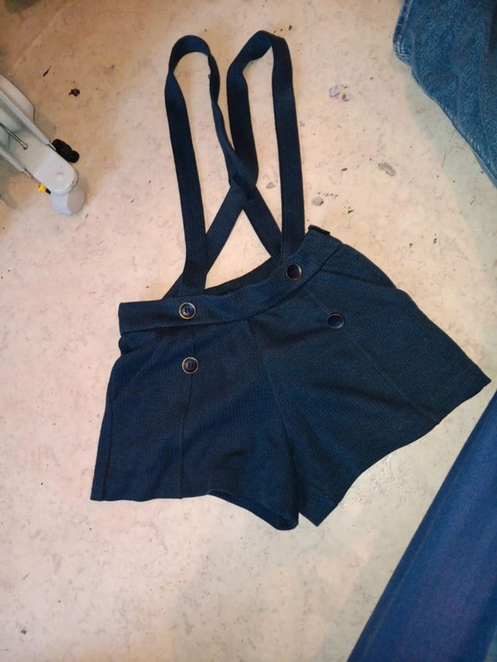 Short à bretelle habillé okaidi 10 ans pas de vinted go