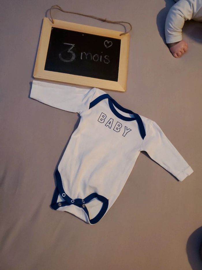 Body baby 3 mois