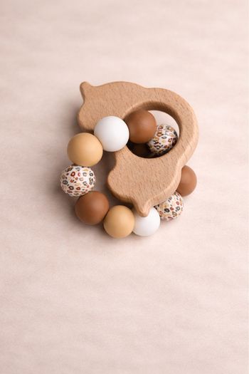 ✨ Anneau de dentition bébé bois naturel et silicone