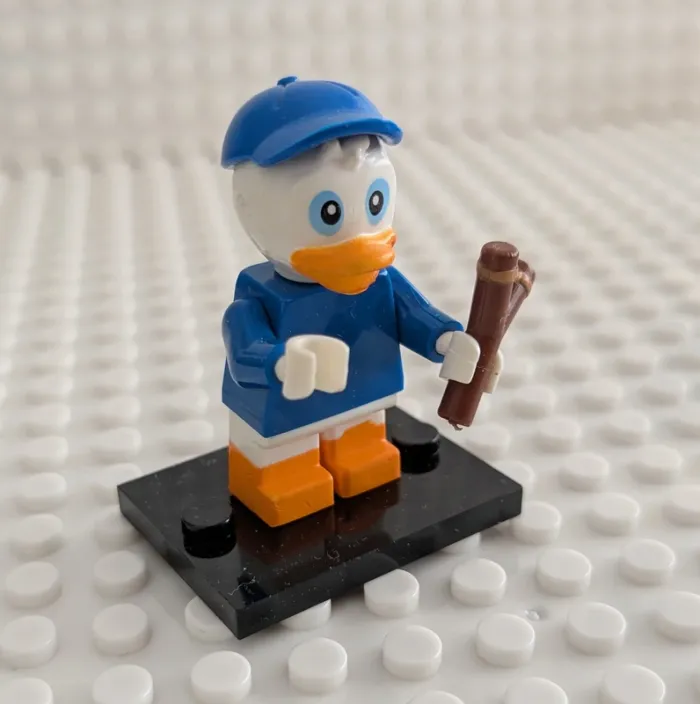 Figurine Disney : Fifi (neveu de Donald Duck), style lego