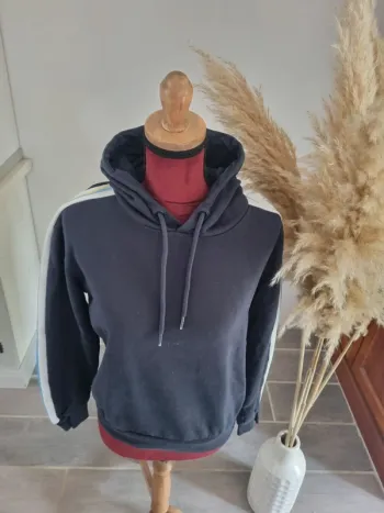 Sweat à capuche femme 🚺 36