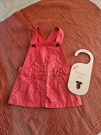 Robe à bretelle / 1 mois