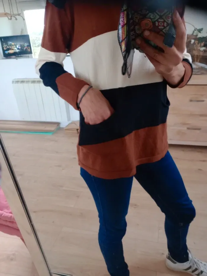 Pull / Sweat femme M à rayures larges c87 - photo numéro 3
